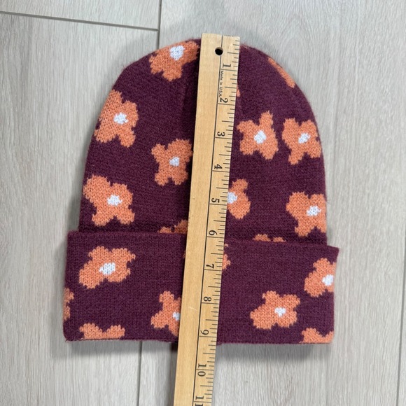 Flower Beanie Knit Hat Burgundy‎ Orange One Size Winter Knitwear Cute - Picture 6 of 7